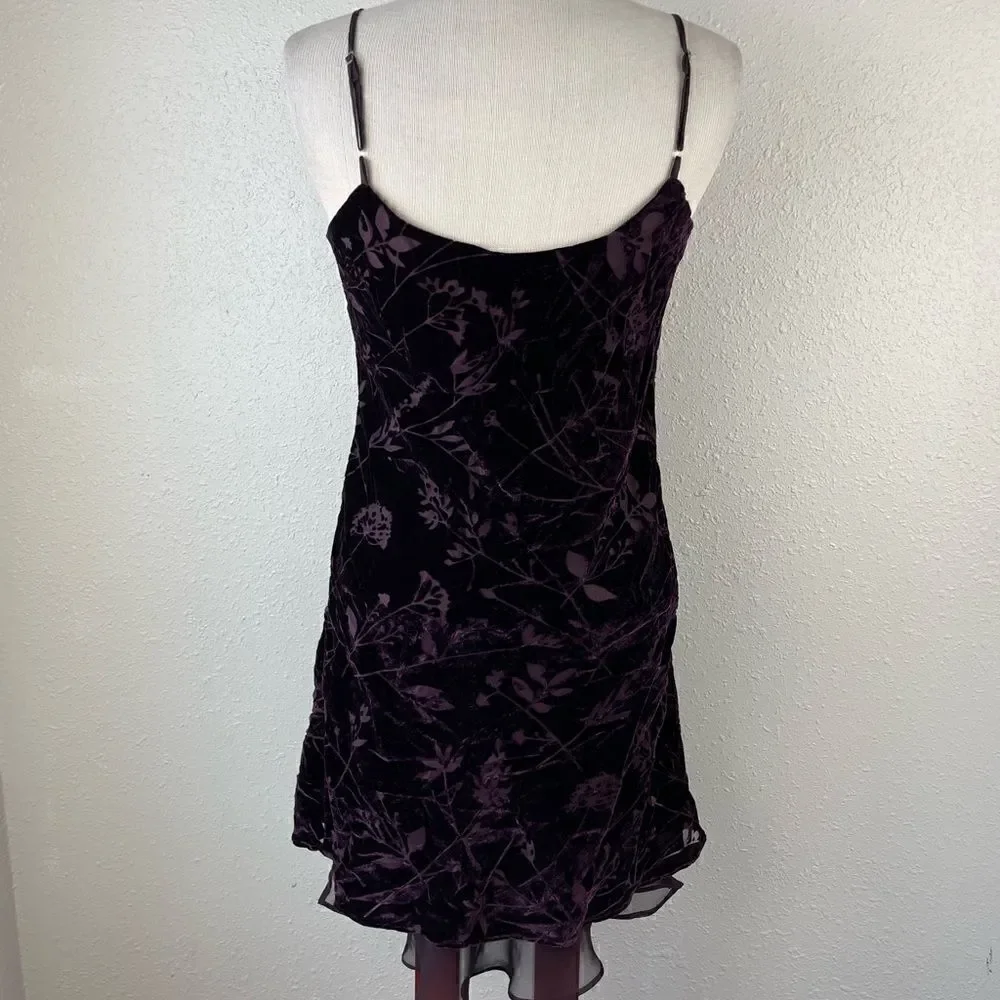 Nautica Purple Velour Nightie Size M EUC